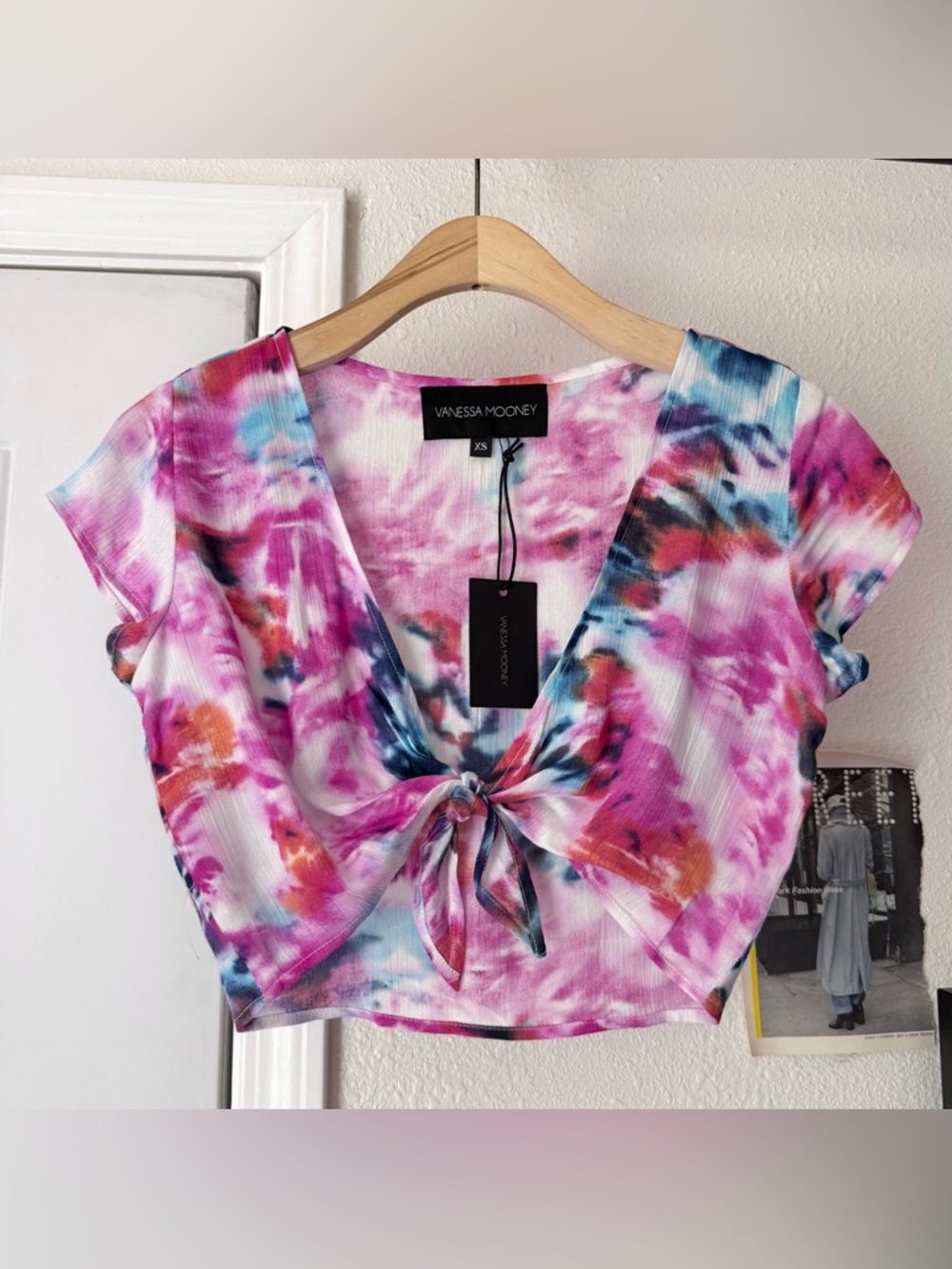 NWT Vanessa Mooney multicolor pink tie dye rayon gauze cropped tie front top‎